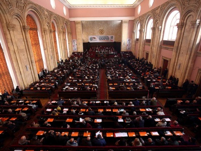 Экономика Армении находится в стадии рецессии — Ваагн Хачатрян