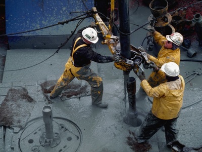 Азербайджан сократит добычу нефти