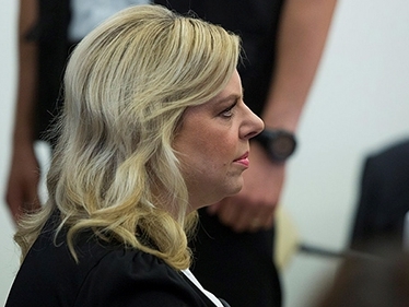 Полиция Израиля допрашивала жену премьера в течение 10 часов