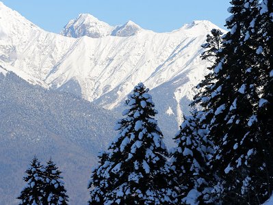 В горных районах Сочи объявили штормовое предупреждение