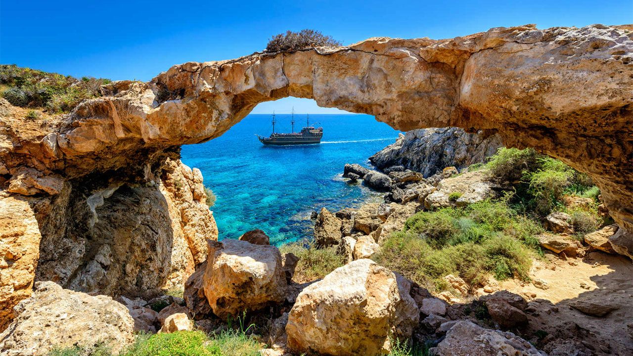 Гиды и экскурсии на Кипре