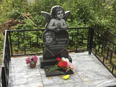 Выбираем детские надгробные памятники