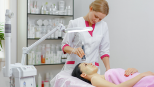 Когда необходимо обратиться в косметологическую гинекологию