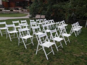 Аренда стульев для выездных свадеб в Москве