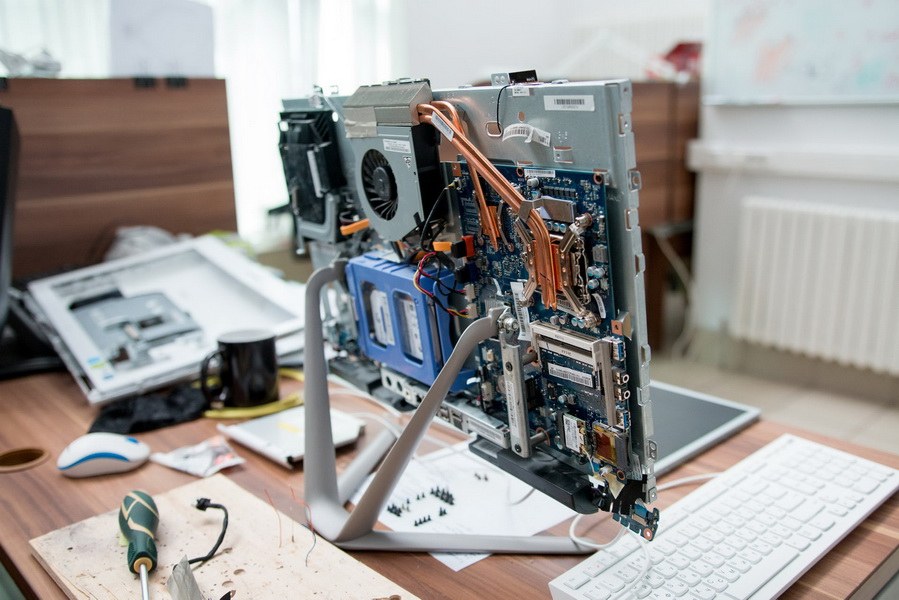 Основные причины поломок мониторов