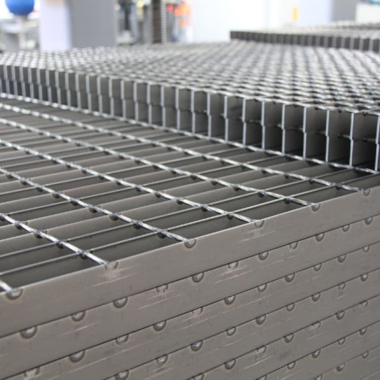 Виды решетчатого настила и их применение