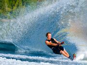 Катание на водных лыжах: риск, травматизм, страхование