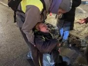 Появились новые подробности о состоянии получившей удар от силовика россиянки