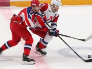 Московский ЦСКА вышел в полуфинал плей-офф КХЛ