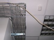 Особенности и характеристики проволочных лотков