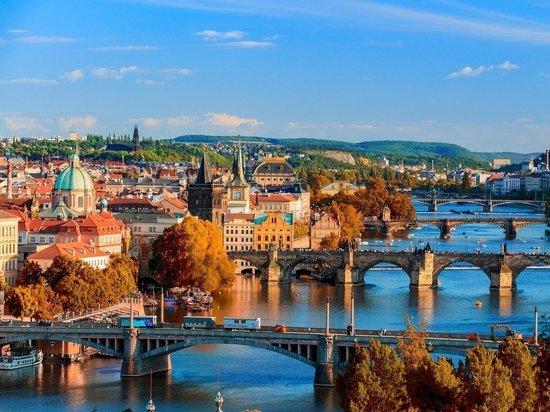 Чехия предложила сохранить российскую школу в Праге