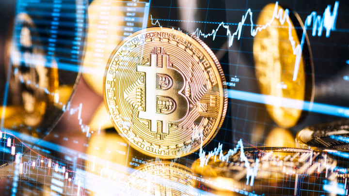 Курс биткоина возобновил рост вместе с основными криптовалютами