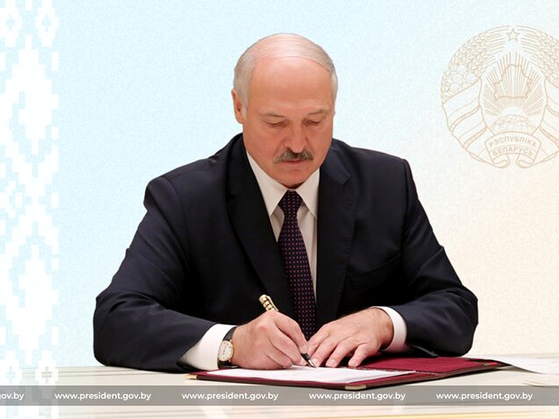 Лукашенко запретил освещать протесты в реальном времени и собирать пожертвования на оплату "митинговых" штрафов