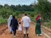 В подмосковном поселении местные жители ввели мусульманский дресс-код