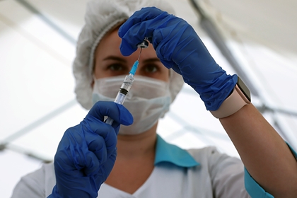 Врач связала претензии ВОЗ к российской вакцине от коронавируса с политикой
