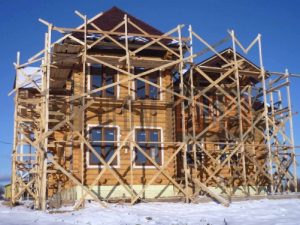 Достройка и реконструкция деревянных домов: особенности процедуры