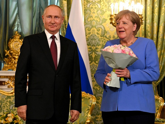 Путин поздравил немцев с Днем германского единства