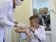 Россиянам раскрыли название детской вакцины от коронавируса