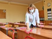 Минпросвещения исключило введение QR-кодов для учителей