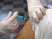 Россиянам предложили давать дополнительные выходные для ревакцинации