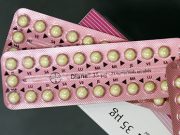 В РПЦ признали грехом прием противозачаточных таблеток