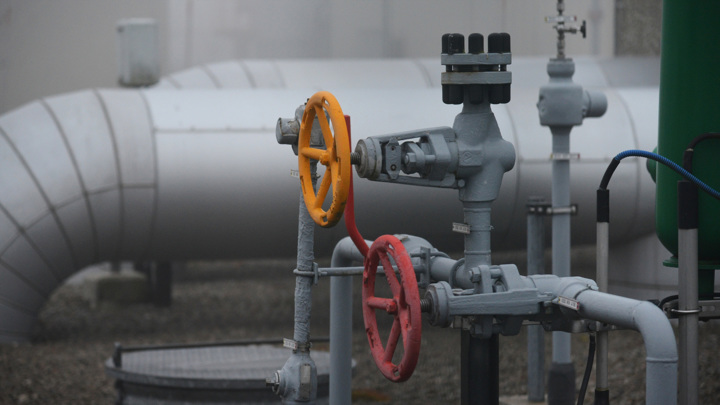 ЕК изучает последствия эмбарго на российский газ