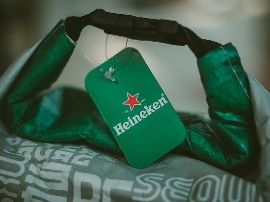 Heineken представила кроссовки с пивом внутри подошвы