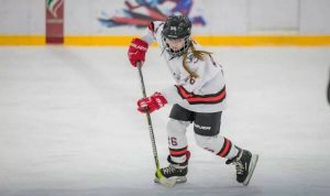 Хоккей для детей: чем полезны занятия?