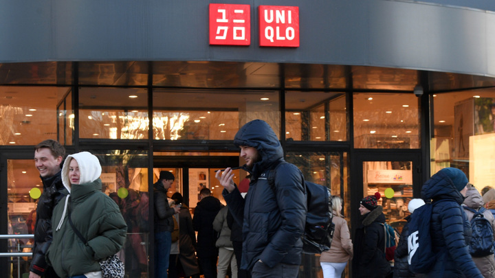 Uniqlo сокращает количество магазинов в России