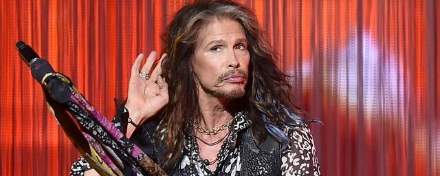 На солиста Aerosmith Стивена Тайлера завели уголовное дело за изнасилование несовершеннолетней