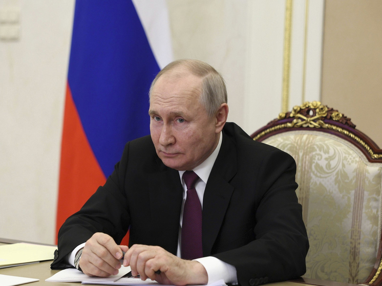 Путин рассказал, какие виды бизнеса нужно полностью освободить от проверок