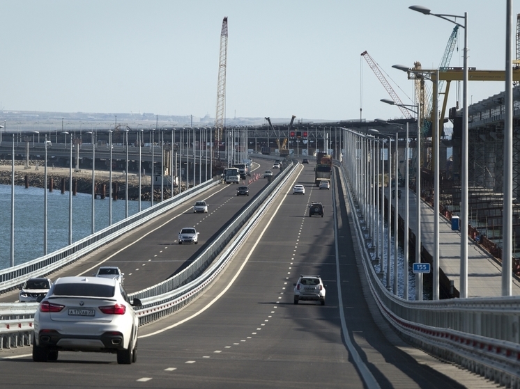 В НАК заявили о двух атаковавших Крымский мост украинских беспилотниках