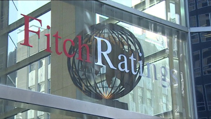 Fitch: долгосрочный рейтинг дефолта эмитента США снижен до АА+