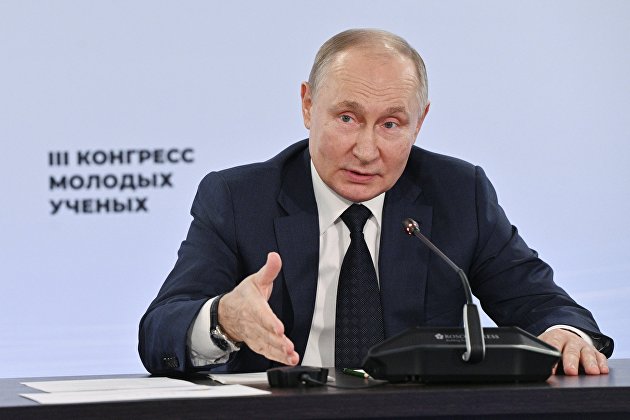 Россия слезает с технологической иглы Запада, заявил Путин