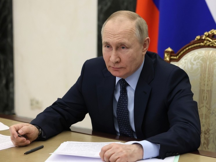Путин объявил об участии в выборах президента 2024