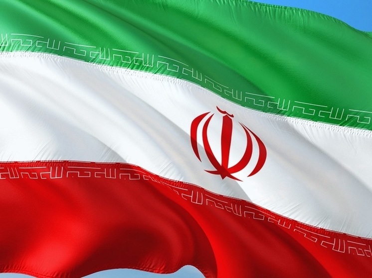 Иран направил эсминец в Красное море в ответ на действия США