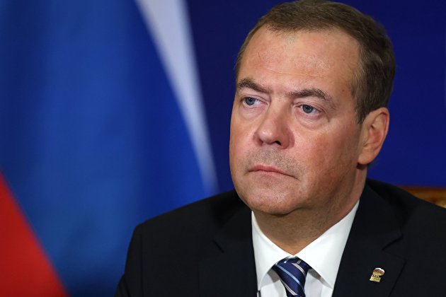 Медведев рассказал о переходе компаний на российское ПО
