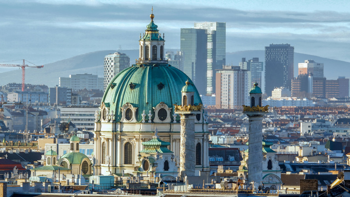 Австрийские банки не открывают счета для русских гуморганизаций