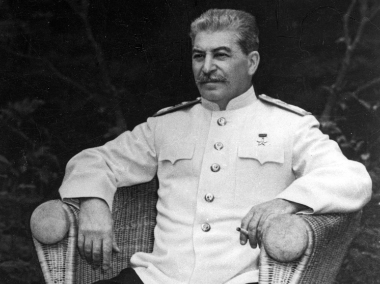Поздравление Сталина с победой передали по радио в оккупированном Херсоне