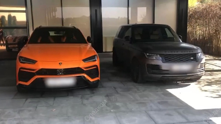 Lamborghini блогера Елены Блиновской официально ей не принадлежит - Новости на Вести.ru