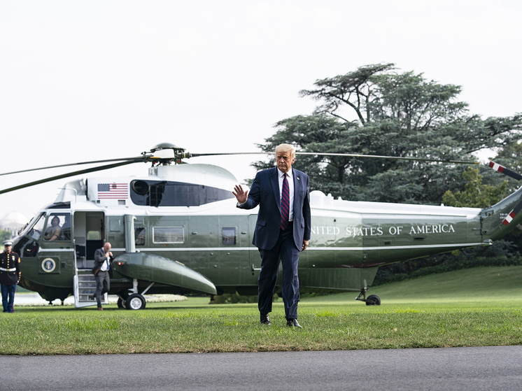 Трамп: "Назад, к пластику!"