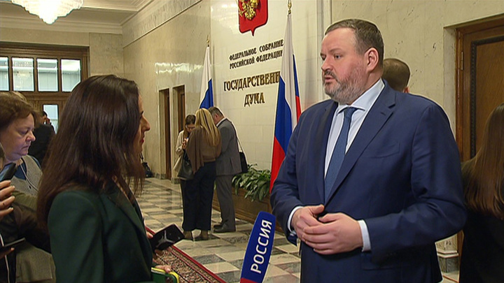 Котяков: в кабмине и ГД нет инициатив сделать 31 декабря постоянным выходным - Новости на Вести.ru
