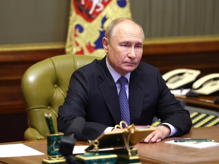 Отец Маска неожиданно высказался о Путине