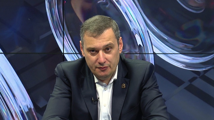 Хинштейн: "ДОМ.РФ" восстановит в Курской области три памятника архитектуры - Новости на Вести.ru
