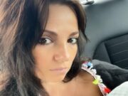 Новоиспеченная мама Светлана Светикова рассказала, чем ее дочь запомнилась сотрудникам ЗАГСа