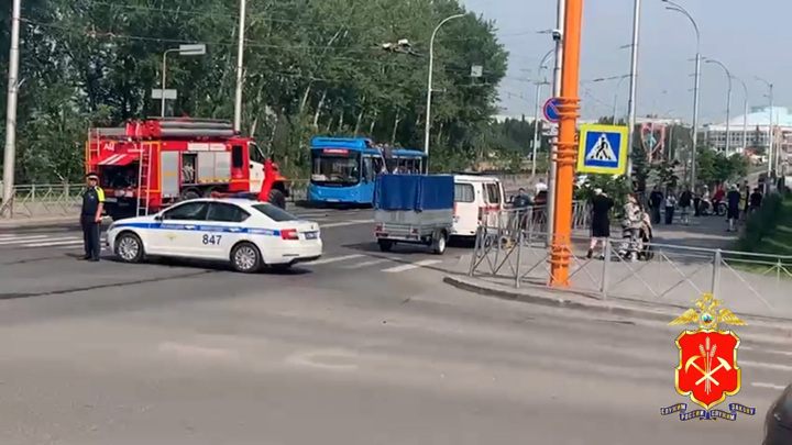 После взрыва баллона на крыше автобуса в Кемерове СК возбудил уголовное дело - Новости на Вести.ru
