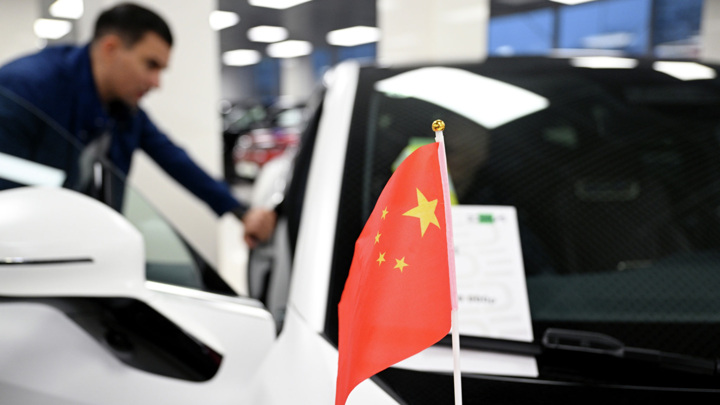 Reuters: Китай с 2019 года поставлял новые авто в Россию под видом подержанных - Новости на Вести.ru