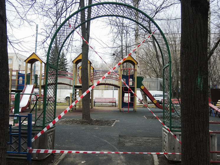 СМИ: воспитательница детсада оттаскала ребёнка по земле