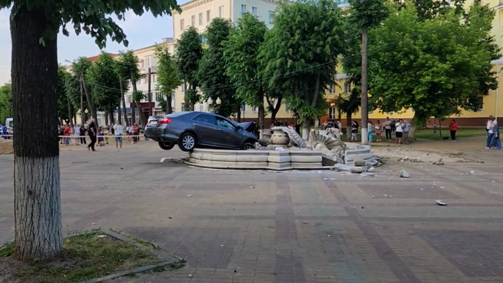 Сотрудники полиции устанавливают обстоятельства ДТП в Ступине - Новости на Вести.ru