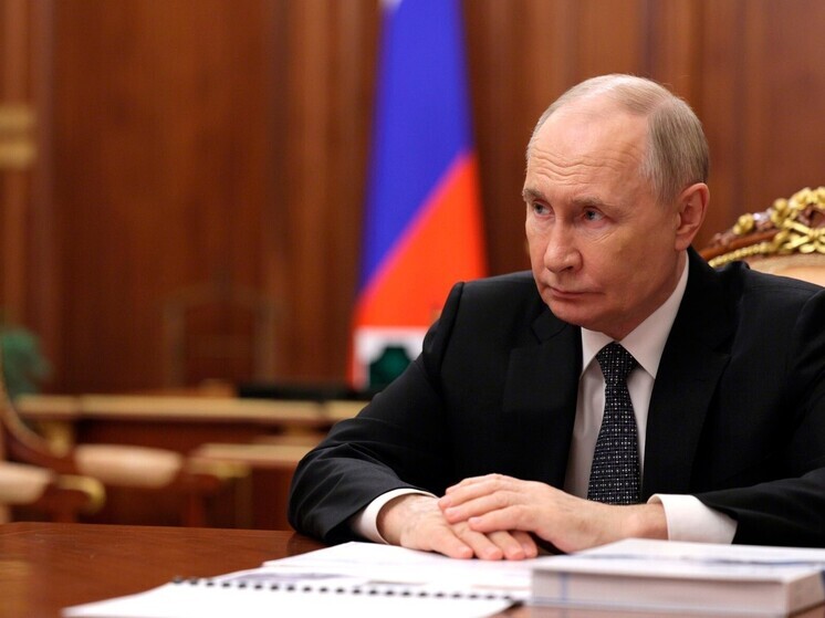 Впервые Путин сообщил, что является дедушкой